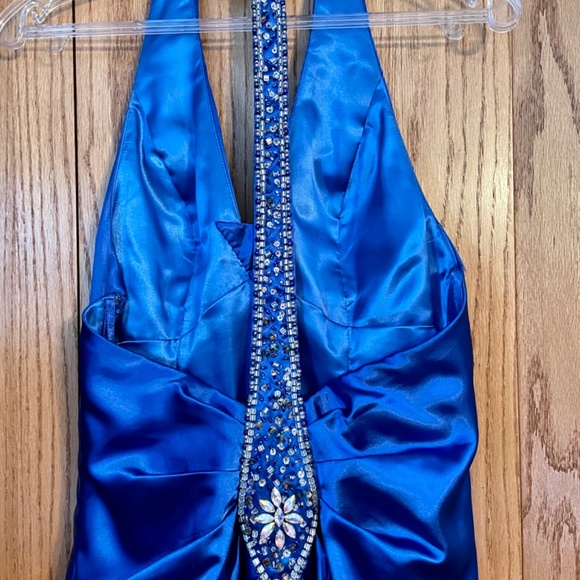 Prom Dress - Picture 3 of 5